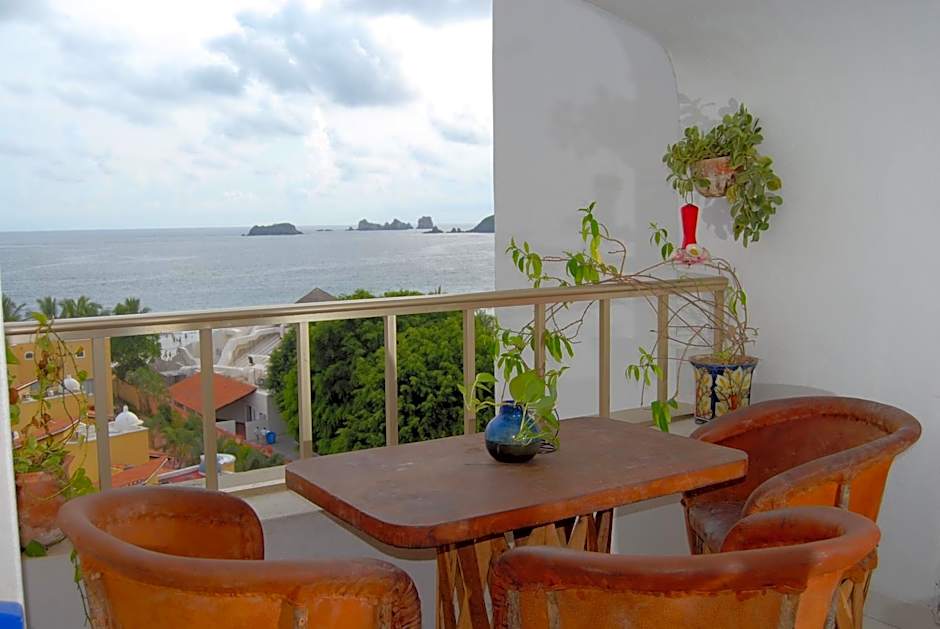 ENNA INN IXTAPA DEPARTAMENTOS ViSTA AL MAR