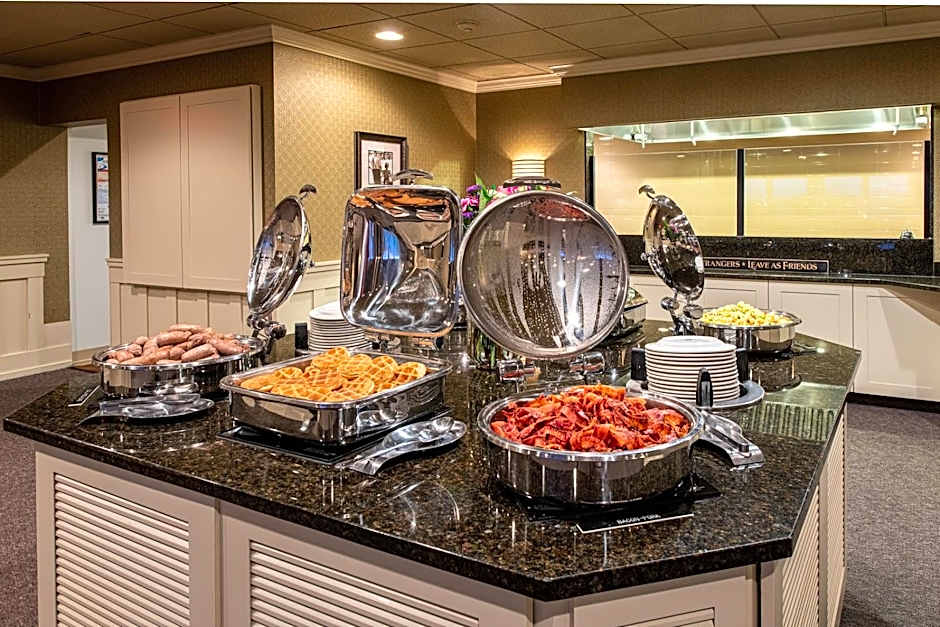 Amish View Inn & Suites