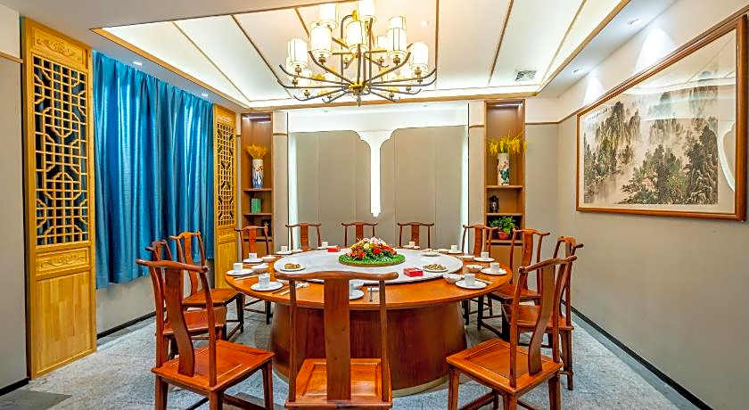 WAIFIDEN Hotel - Former Tokai Hotel (Free shuttle bus during Canton Fair)