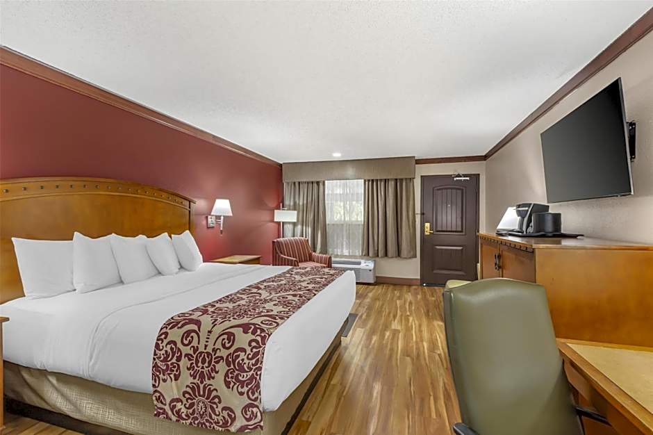 Best Western Plus Greenwell Inn