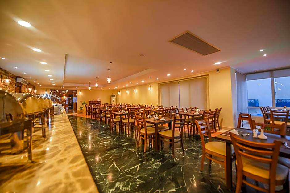 Blumar El Dome Hotel