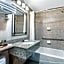 Best Western Plus Silver Saddle Inn