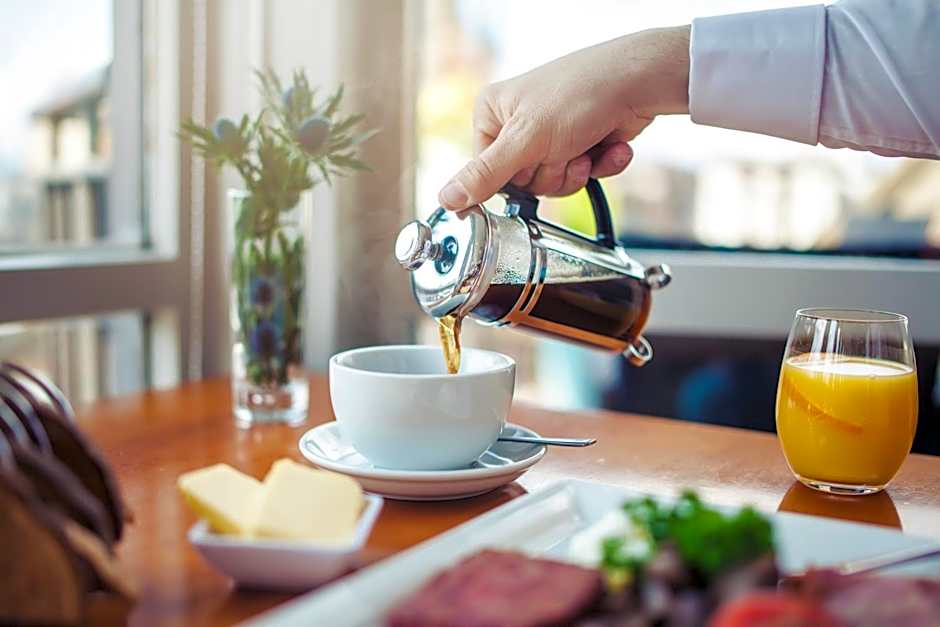 Carlton George Hotel