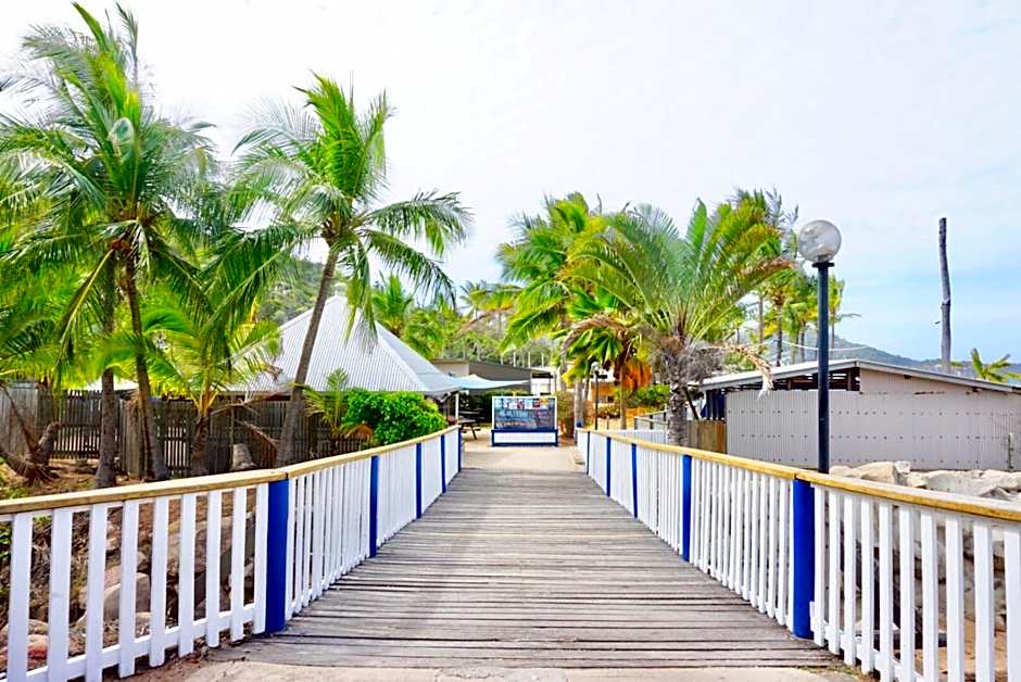 Base Backpackers Hotel Magnetic Island