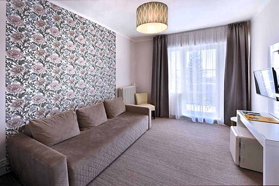 APLEND Hotel Lujza Major