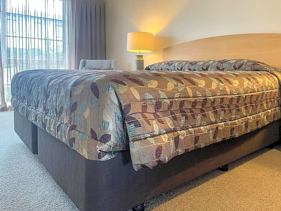 Greenlane Manor Motel