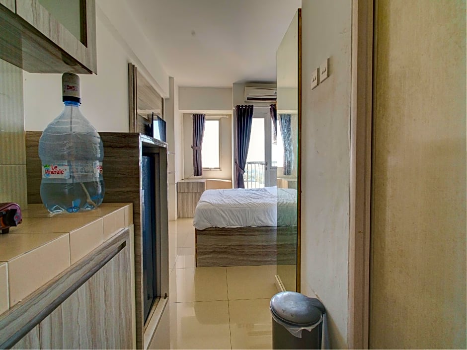 OYO Life 92889 Apartement Grand Sentraland Karawang By A.t Room