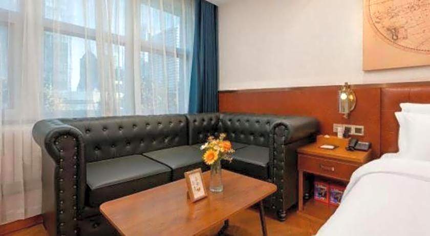 James Joyce Coffetel Shijiazhuang the Mixc Jinyuan Tower Airport Bus