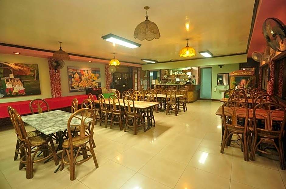 Lola Itang Pension and Restaurant