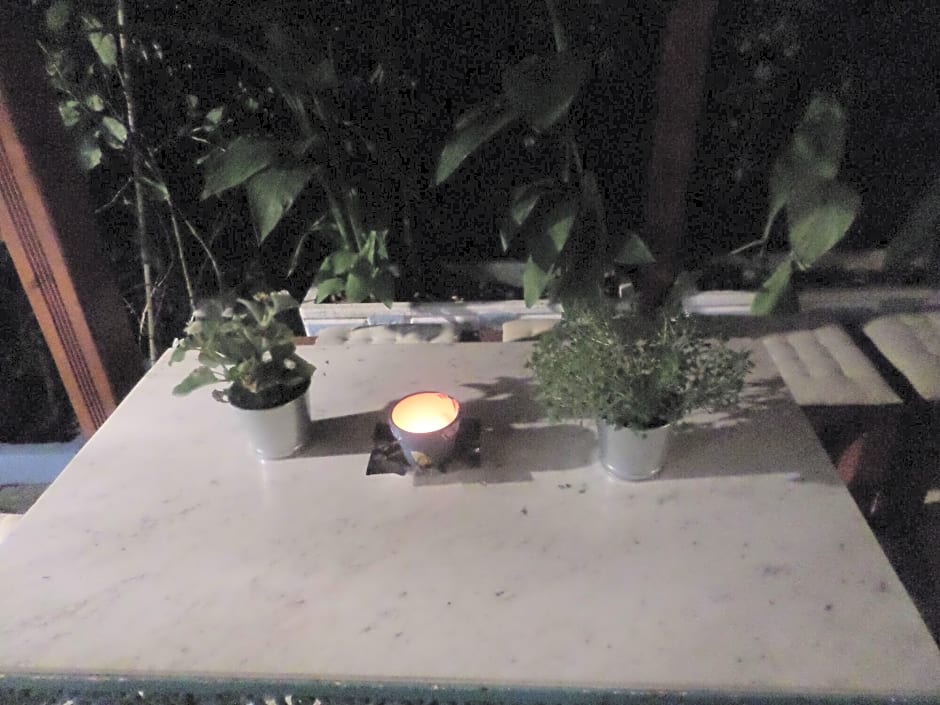 Artemis Studios & Apartments