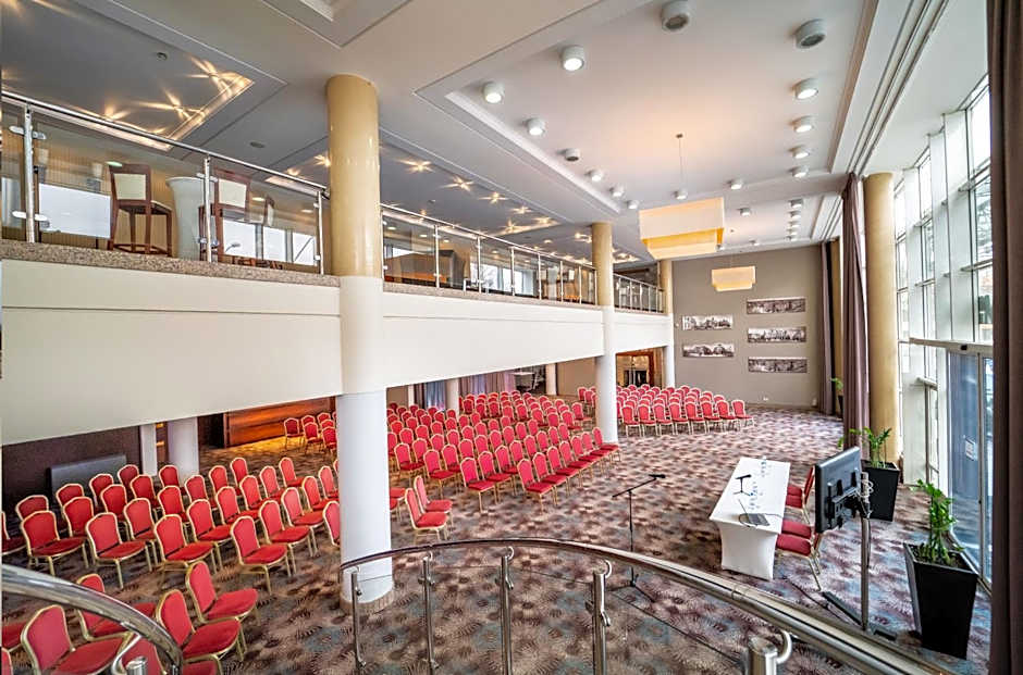 Warmiski Hotel & Conference