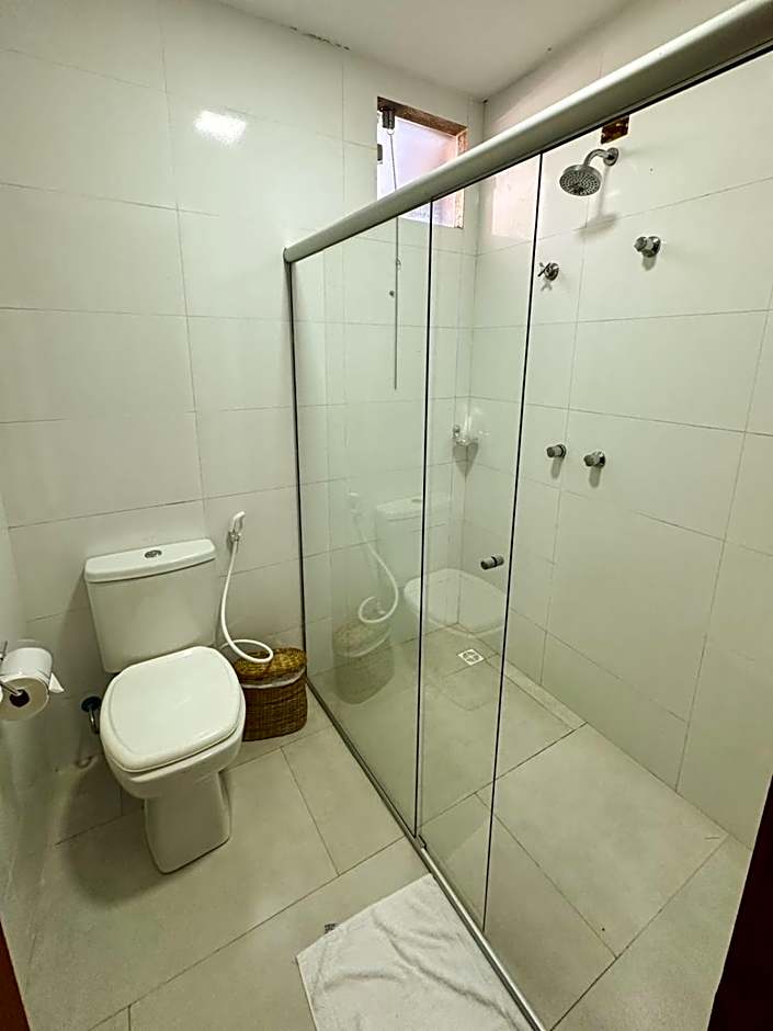 Parador 7 Bangalô, Praia do Parracho, 1,0 km da Rua Mucugê