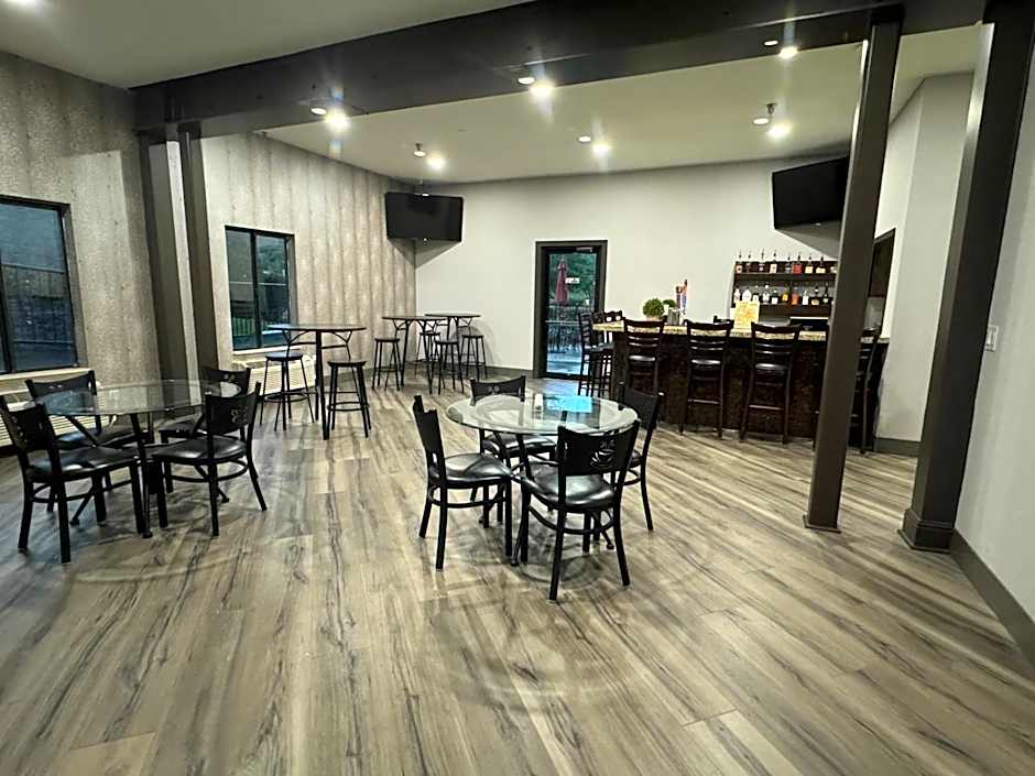 Brentwood Suites, Ascend Hotel Collection