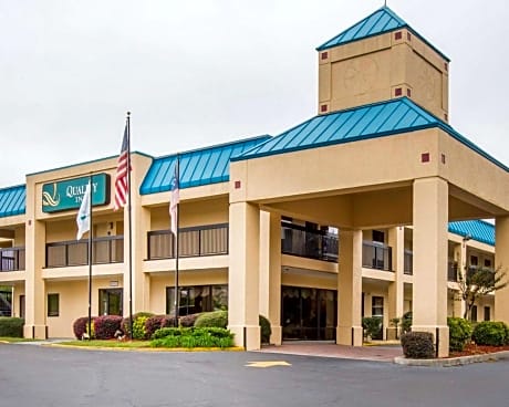 Quality Inn near Six Flags Douglasville