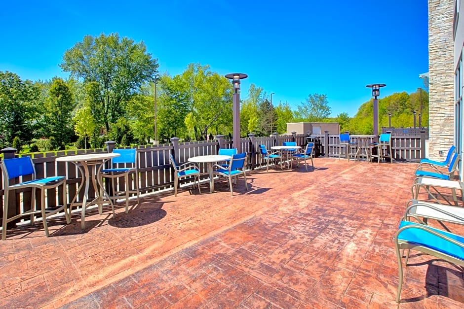 Holiday Inn Express & Suites New Castle By IHG