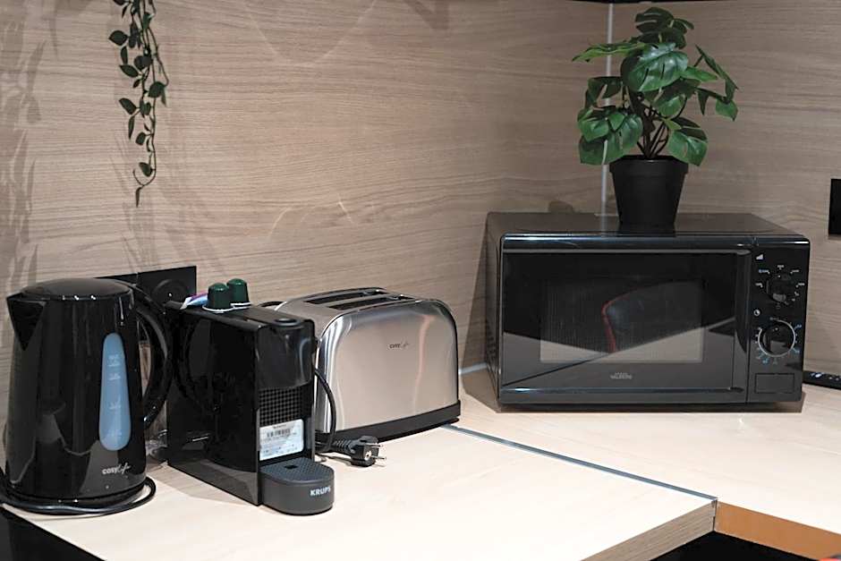 Capsule Secret - Jacuzzi - Netflix & Home cinéma - Jeux de couple - Barre de pole dance