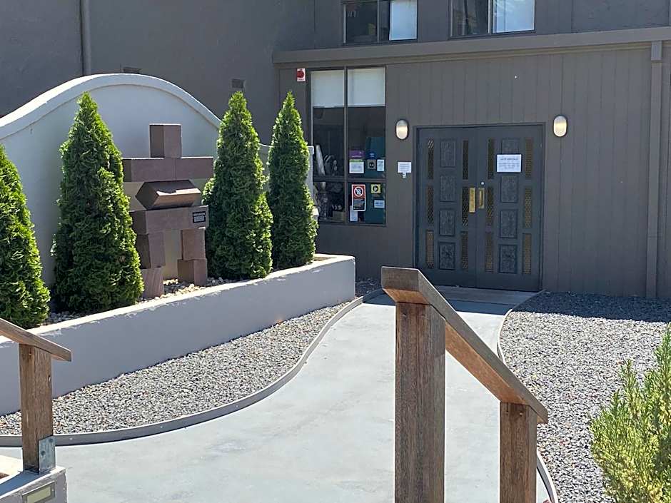 Jindy Inn