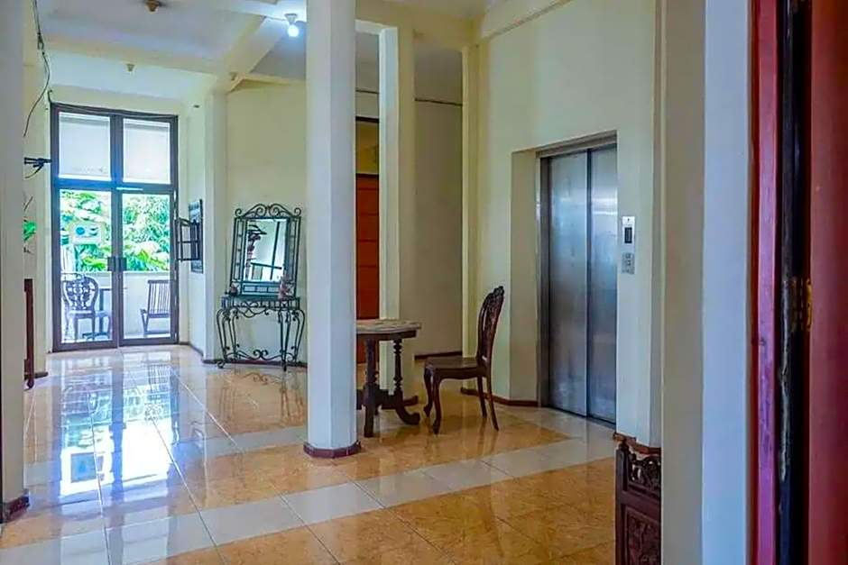 Graha Ara Homestay Syariah RSUD Dr Soetomo Surabaya Mitra RedDoorz