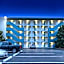 Best Western Plus Holiday Sands Inn & Suites