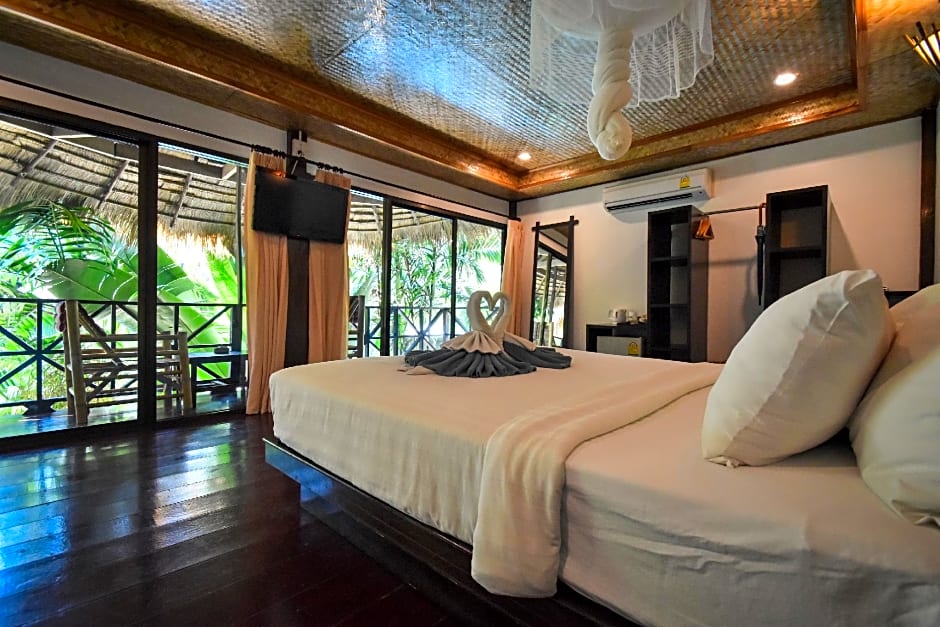 Long Beach Chalet - SHA Extra Plus