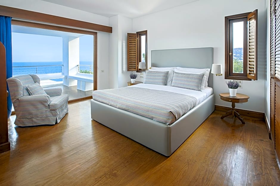 Elounda Beach Hotel & Villas, a Member of the Leading Hotels of the Wo
