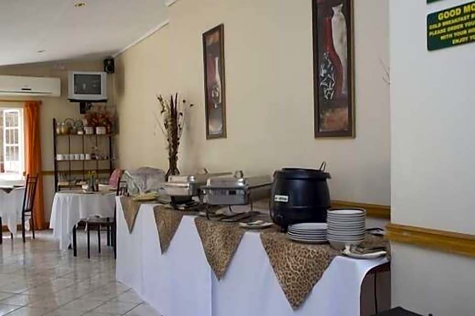 Annie&apos;s Lodge Blantyre