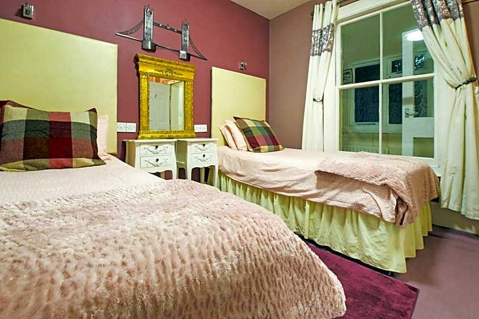 OYO Hotel Mj Kingsway