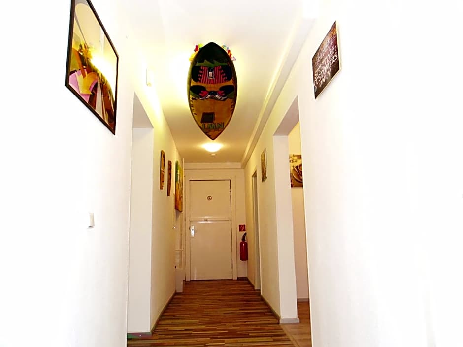 Hostel 199