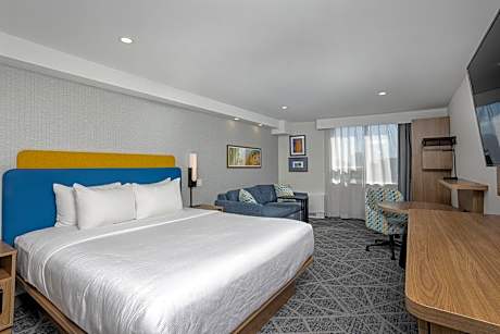 Superior King Room - Non-Smoking