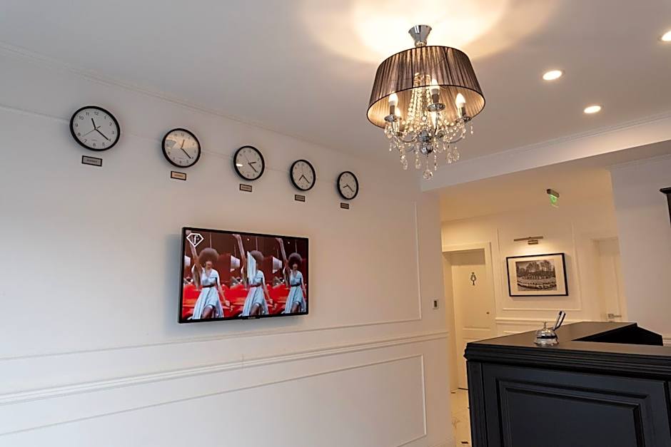 Krystal Boutique Mansion