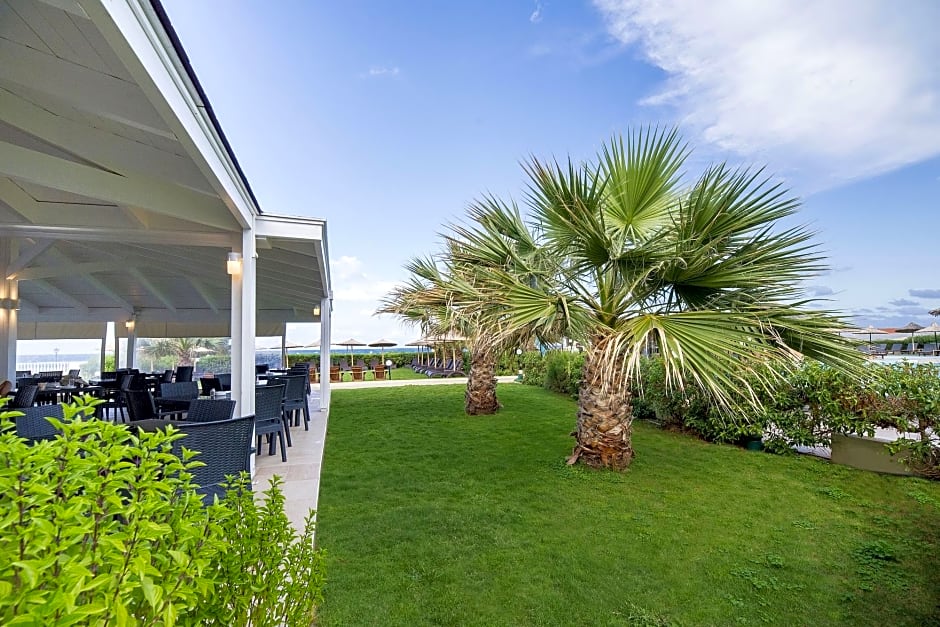 SENSEANA Sea Side Resort & Aquadventure