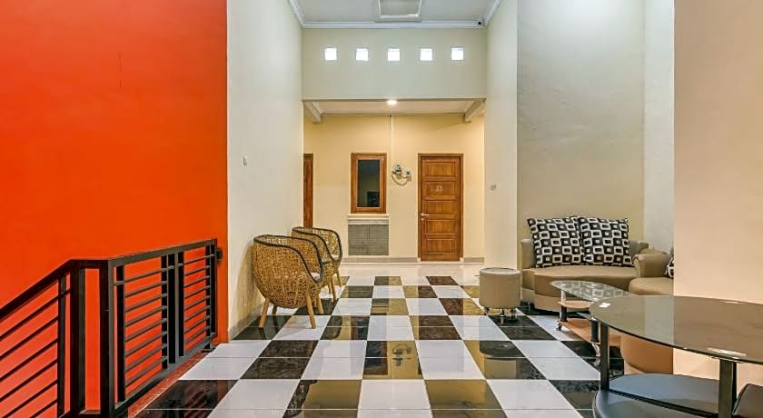 RedDoorz Syariah @ Kertomenanggal Surabaya