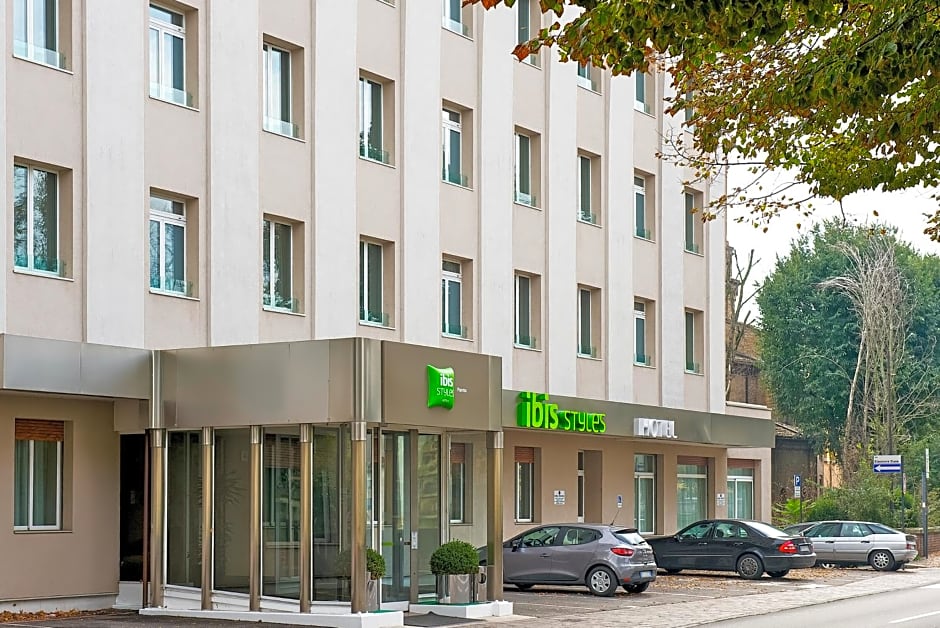 Ibis Styles Parma Toscanini