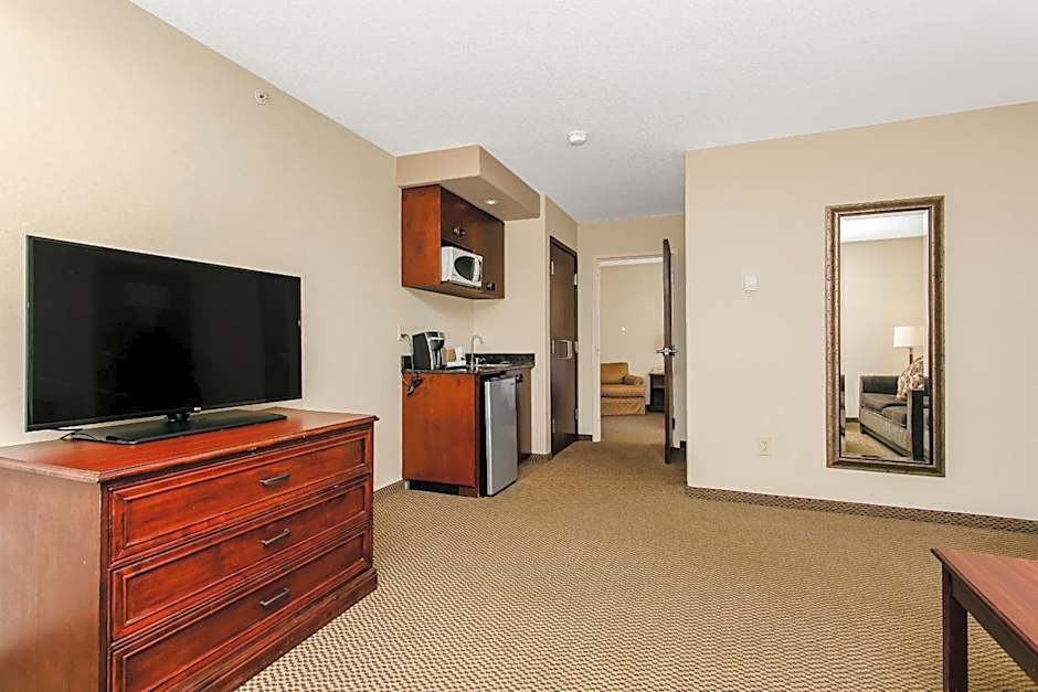 Holiday Inn & Suites Lloydminster By IHG