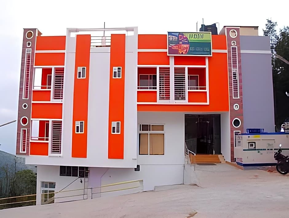 Vihal Estancia Holiday Inn
