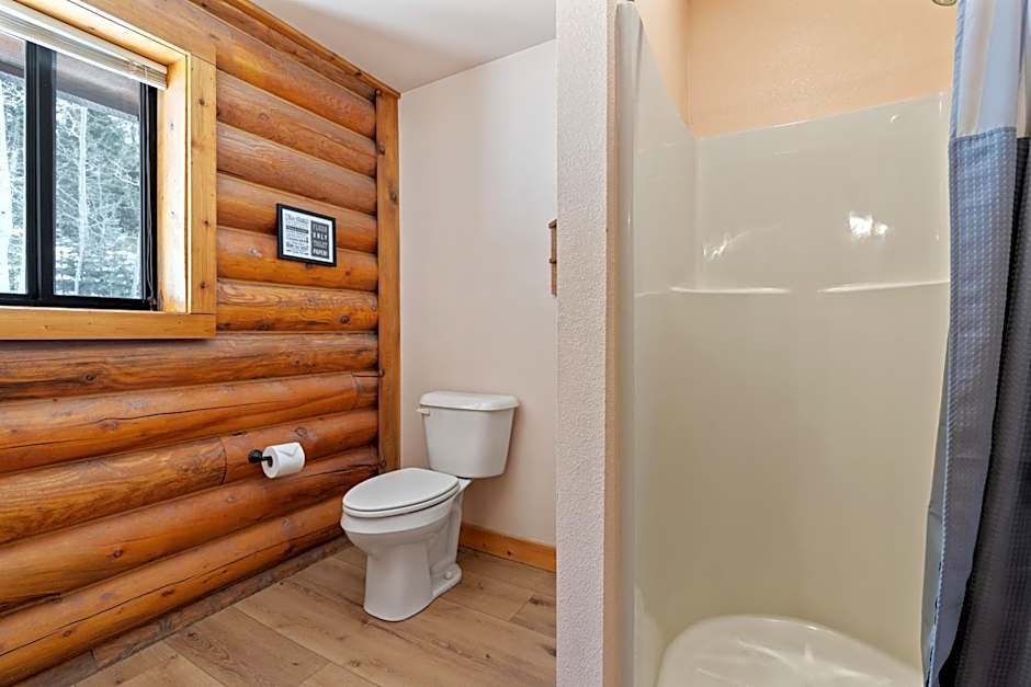 Duck Creek Village Inn