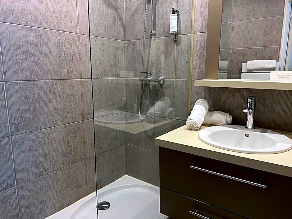 Le Trophée By M Hôtel Spa