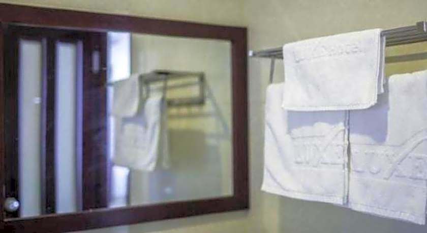 Luxe Hotel