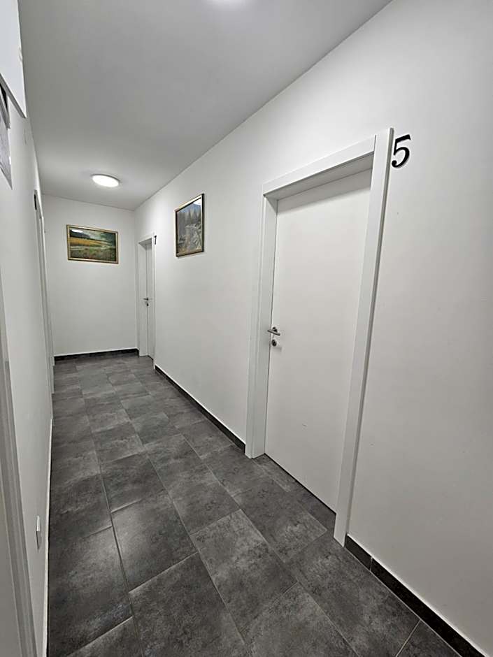 Filipovic rent a car & apartments
