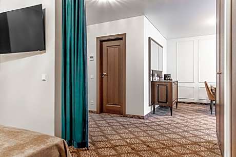 Junior Suite with Balcony and Limited Spa Access
