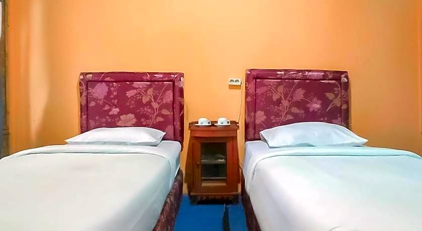 OYO 644 Grand Yustik Selabintana