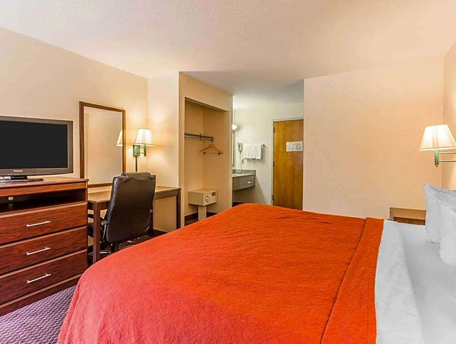 Quality Inn Pell City I-20 exit 158
