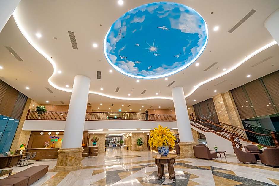Photo 1 of 50 of Ha Long Dream Hotel