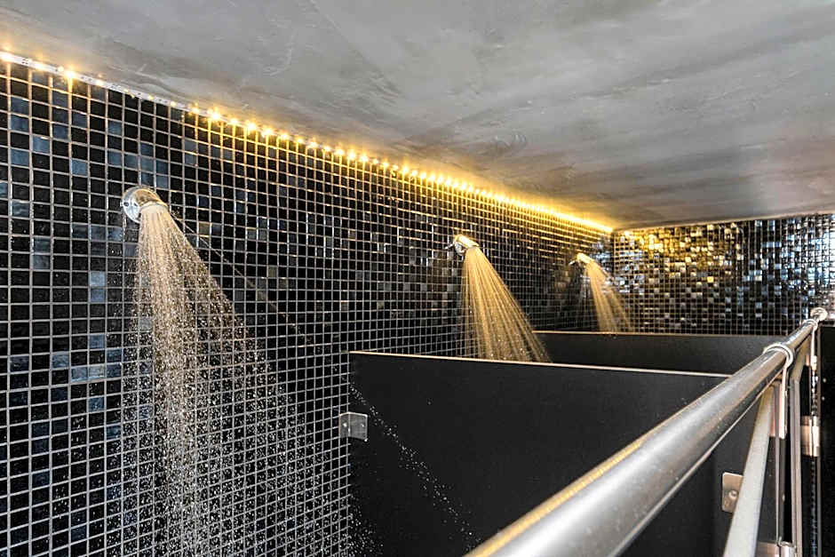 N1 Hostel Apartments and Suites