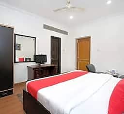 Hotel Punnu International