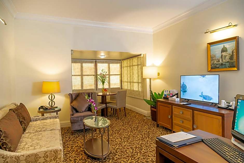 Royal Park Residence Hotel