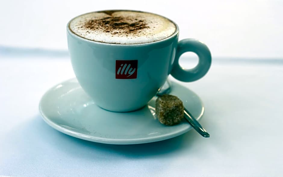 Alexandra Court Hotel