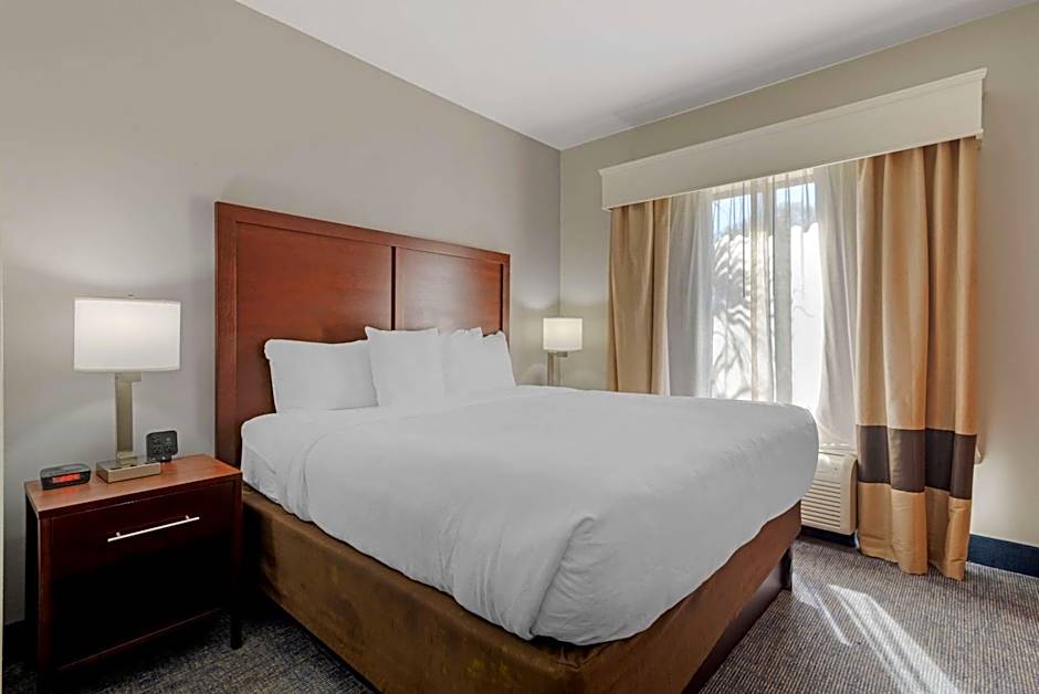 Comfort Suites Stockbridge