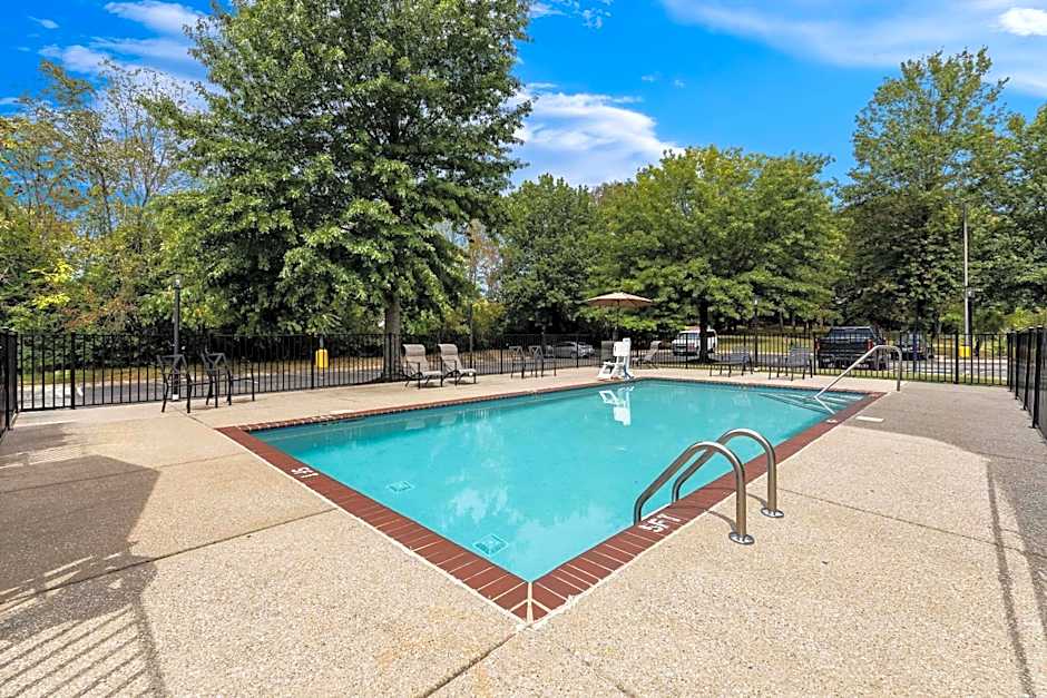 Clarion Pointe Franklin - Nashville Area