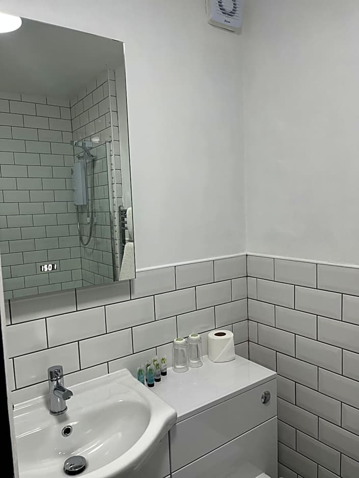 The Tontine Hotel & Bar